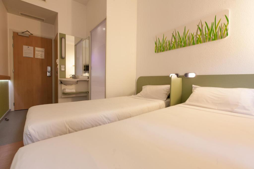 Hotel Ibis Budget Porto Gaia Vila Nova de Gaia Værelse billede